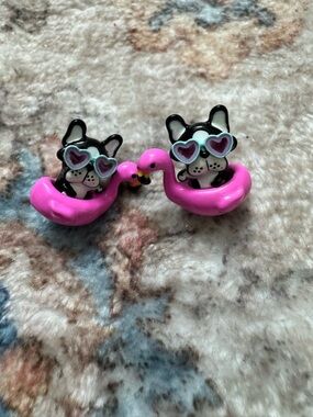 Betsey Johnson dainty French bull dog earrings so cute